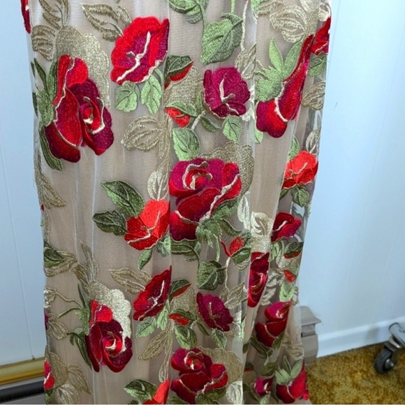 David meister floor length gown roses embroidery dress - Picture 5 of 5